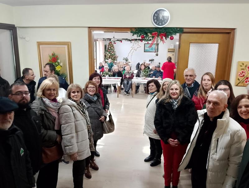 Χριστουγεννιάτικα κάλαντα από το Ωδείο Ναούσης 